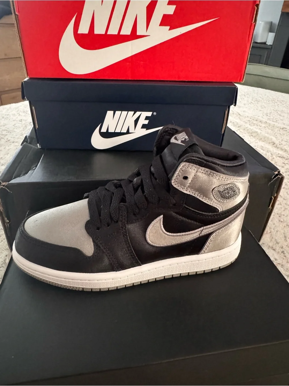 Nike Air Jordan 1 Retro High OG - Black and Metallic Silver